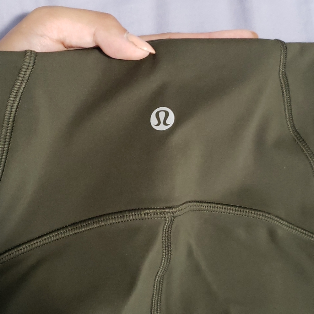 **SOLD**Lululemon Leggings - Picture 7 of 9